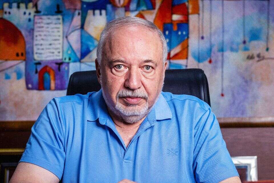 יו"ר ישראל ביתנו אביגדור ליברמן , אריק סולטן