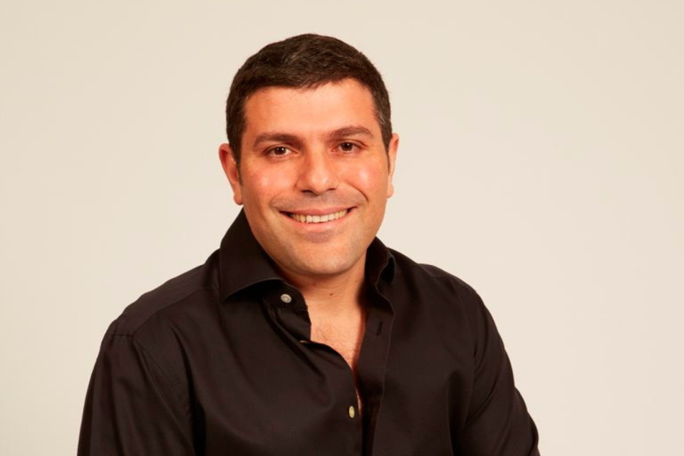 טדי שגיא , יחצ