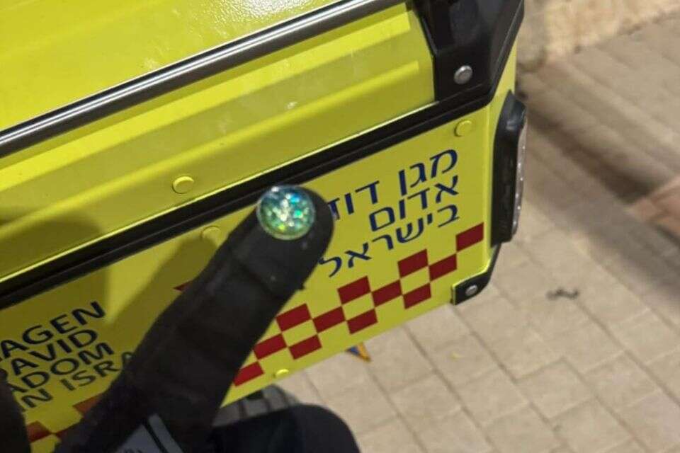 קישוט הסוכה שהוביל לחנק , 