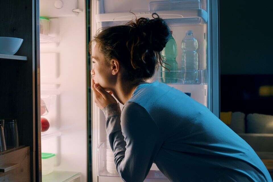 נשנוש לילי אכילה , istockphoto