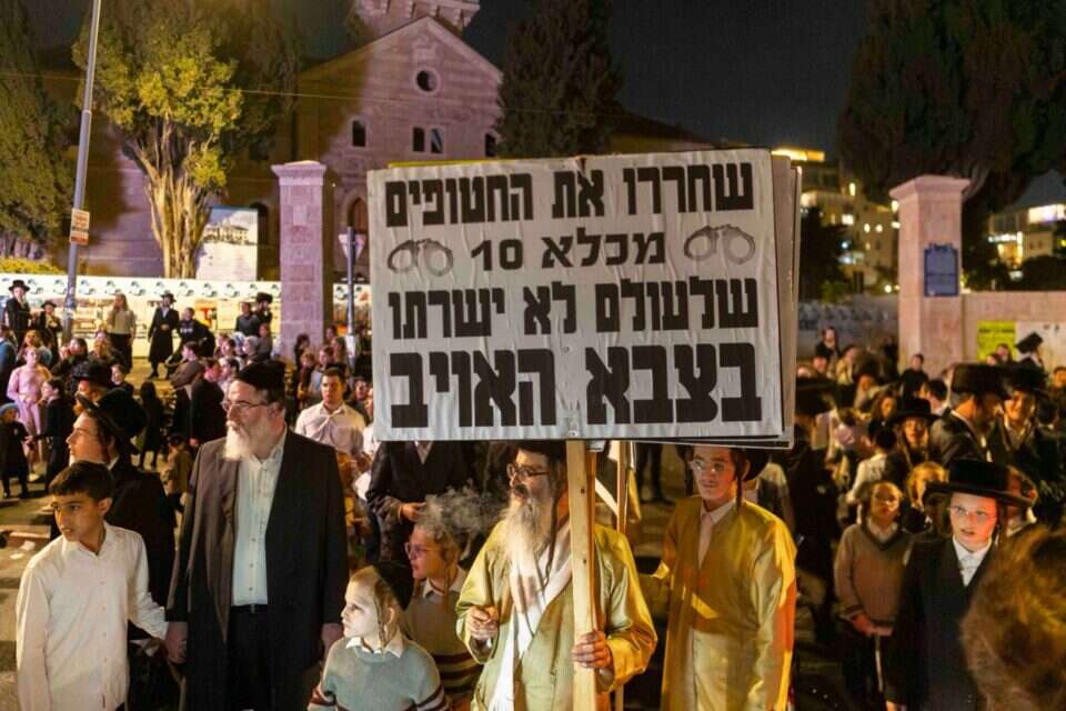 מקבלים את פניהם של העריקים , חיים גולדברג/פלאש90
