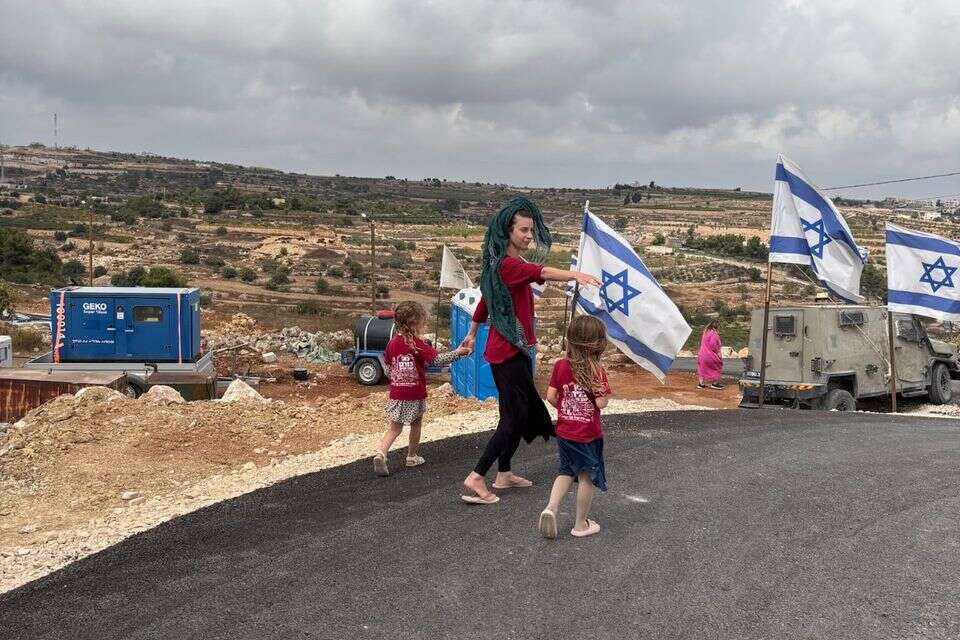 חנוכת היישוב החדש גד נתן , דוברות גוש עציון