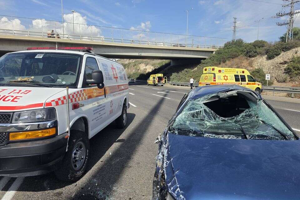 בן 80 נפצע קשה בתאונה בכביש 6 , תיעוד מבצעי מד"א