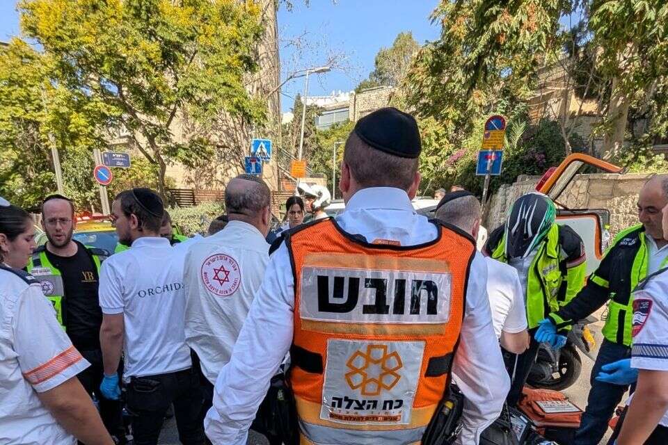 זירת התאונה בשכונת רחביה בירושלים , איחוד הצלה