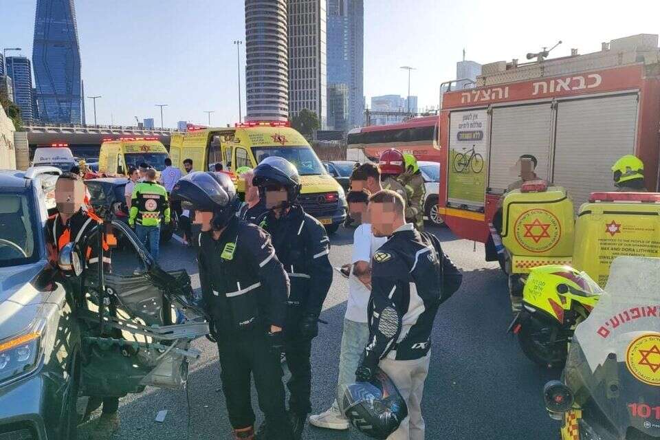 זירת התאונה בנתיבי איילון , תיעוד מבצעי מד"א