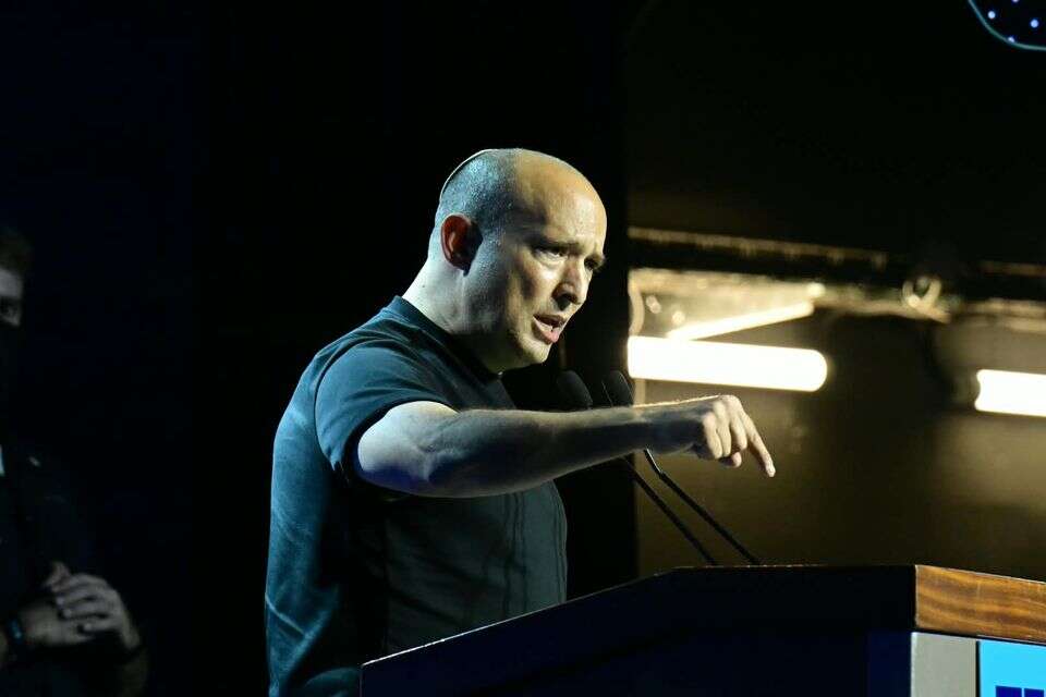 נפתלי בנט , יוסי זליגר
