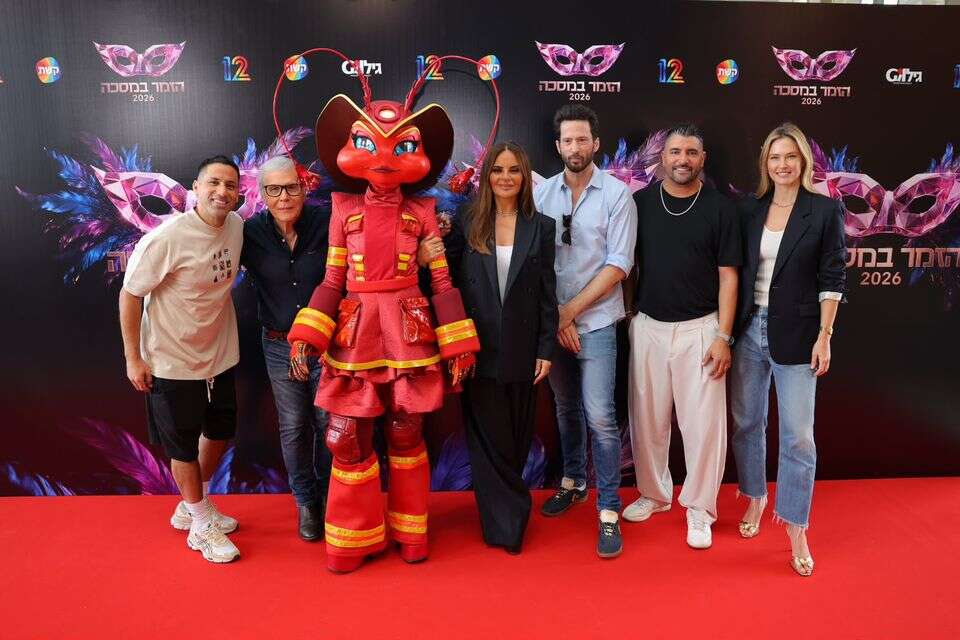 נמלת האש והפאנל החדש הגיעו לאירוע ההשקה של הזמר במסכה , נדב צור