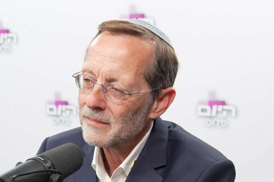 משה פייגלין באולפן "היום פלוס" , עדי לוי