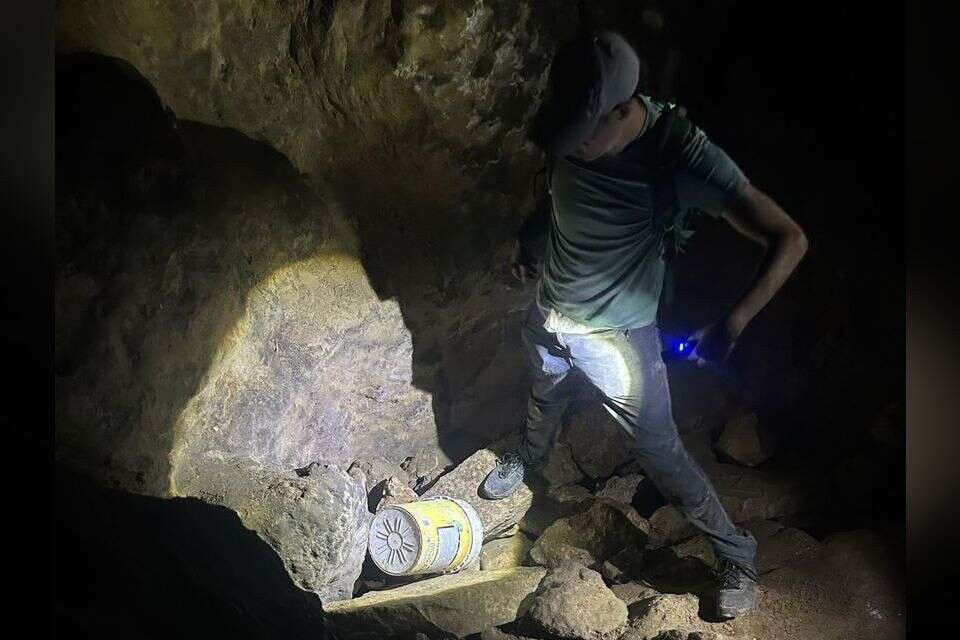 מערה מימי בר כוכבא שהפכה ליעד עבור שודדי עתיקות , בית ספר שדה כפר עציון