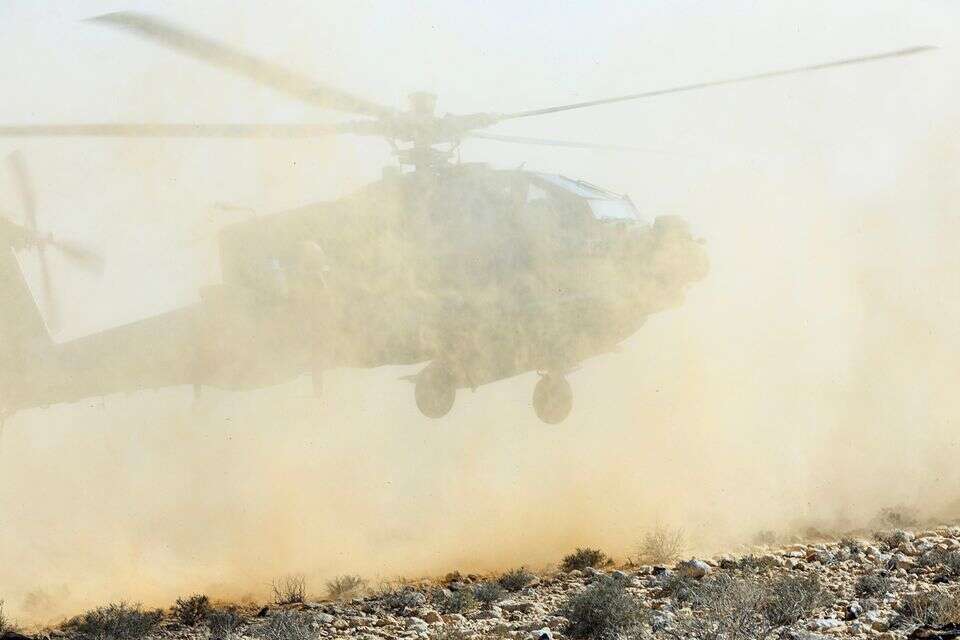 מסוק אפאצ'י , משה שי