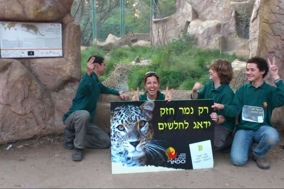 "רק נמר חזק ידאג לחלשים": הבחירות בספארי , דוברות הספארי