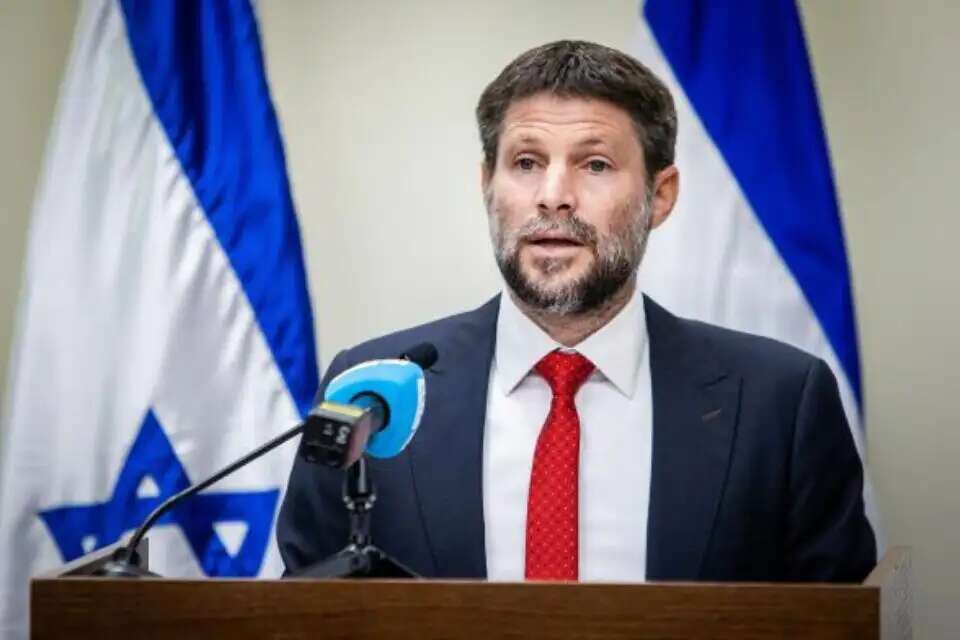 בצלאל סמוטריץ  ,  אורן בן חקון