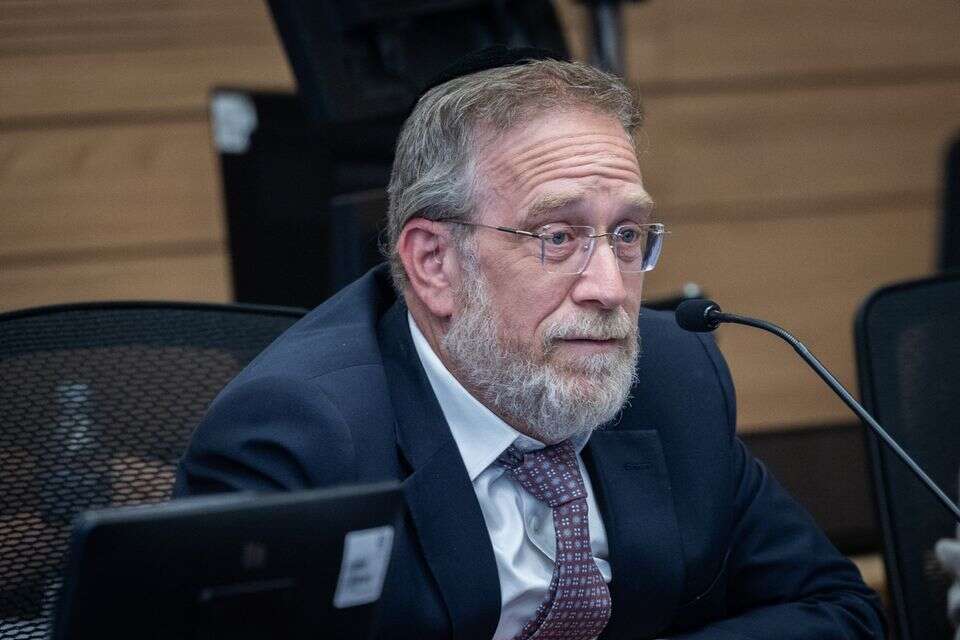 חבר הכנסת יצחק פינדרוס , אורן בן חקון