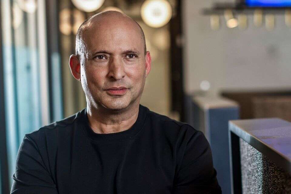 נפתלי בנט , יהושע יוסף