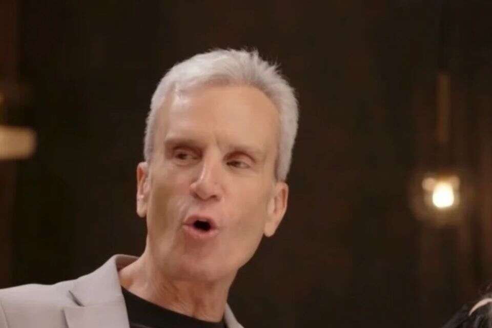 אברי גלעד , 