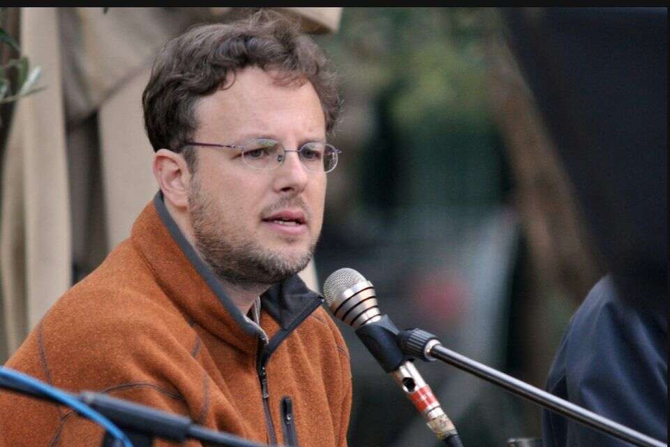 דרור בורשטיין , יואב ארי