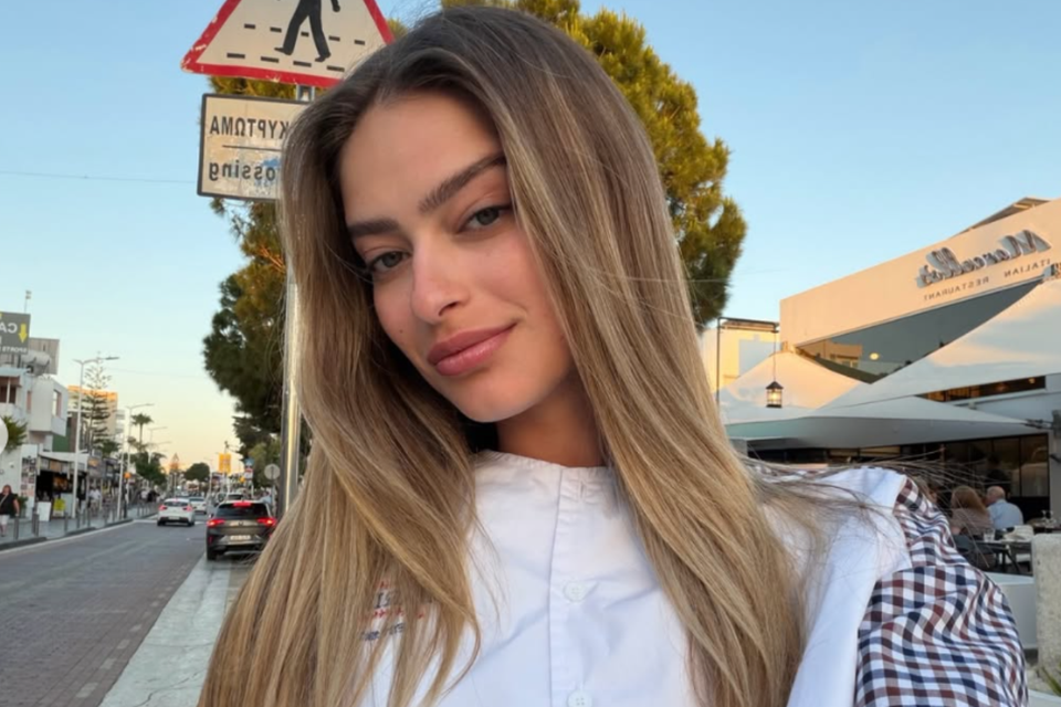 הקאמבק המוזיקלי של אמילי קופר , 