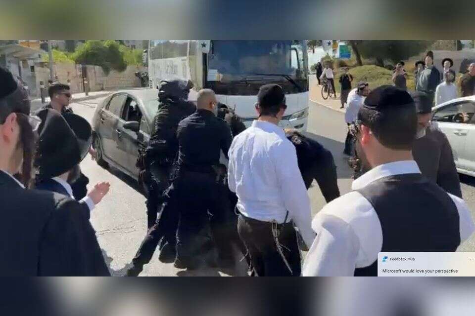 עימותים בין מפגינים חרדים לשוטרים במהלך מעצר עריק בירושלים , 27א' לחוק זכויות יוצרים