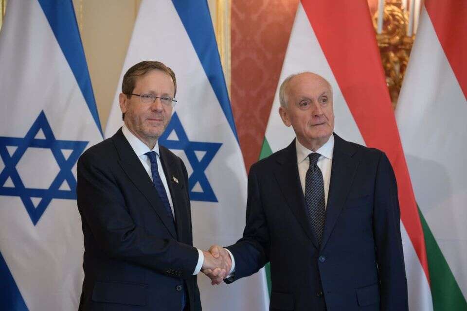 נשיא המדינה הרצוג עם נשיא הונגריה באקה בביקור מדיני , עמוס בן גרשום / לע"מ