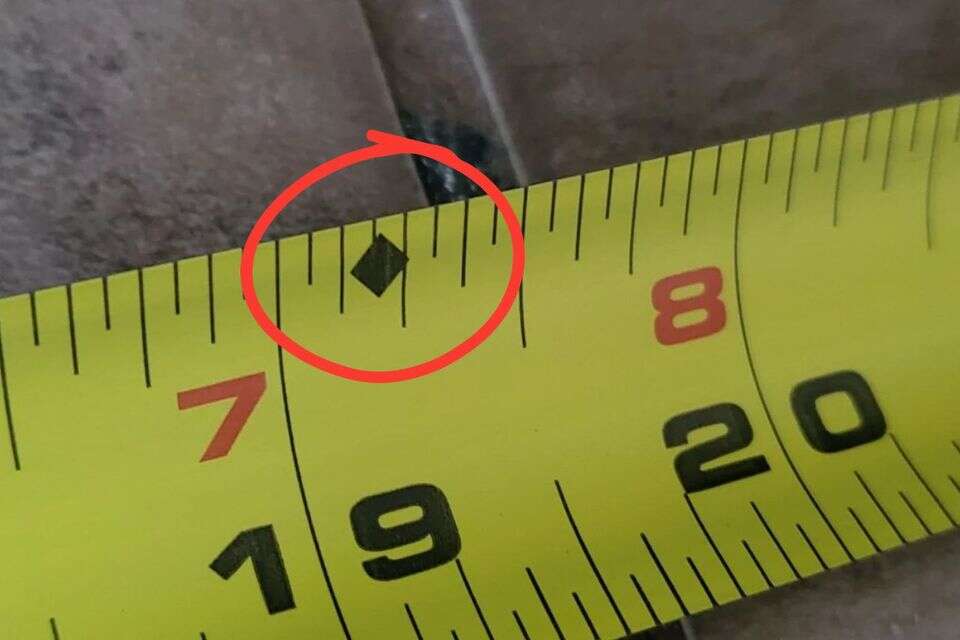 הסיבה המפתיעה לסימן המסתורי בסרט המדידה , ללא