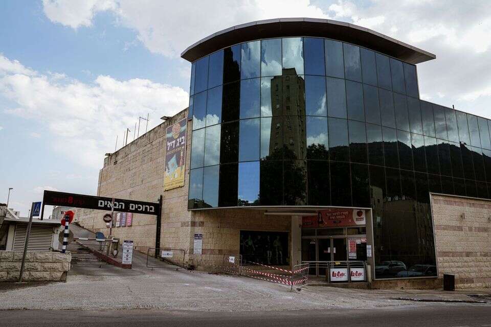 קניון 8 סנטר/"8 באמצע" בקרית שמונה בנובמבר 2023 , אייל מרגולין / ג'יני