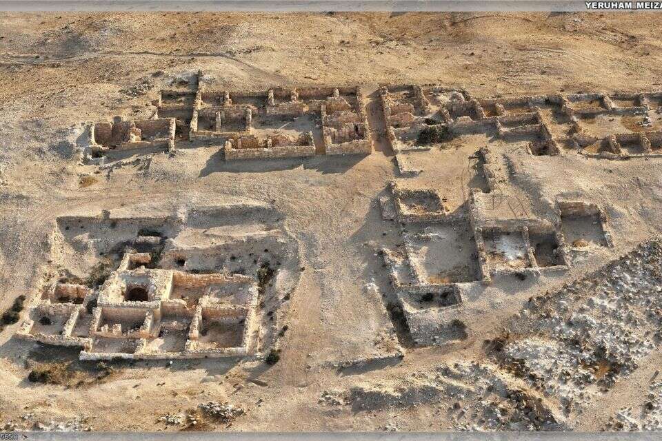 הממצאים בנחל שועלים ליד ירוחם , אמיל אלג'ם, רשות העתיקות