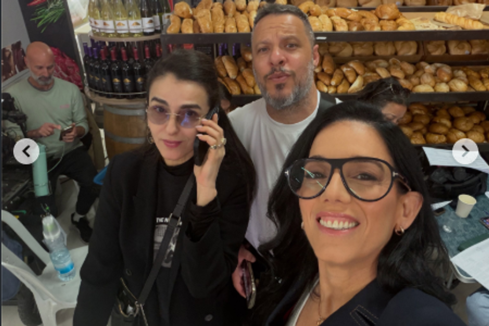 היזמין ומשקיעת ההון יסמין לוקץ' בתפקיד ביום צילומים לקופה ראשית , מתוך אינסטגרם