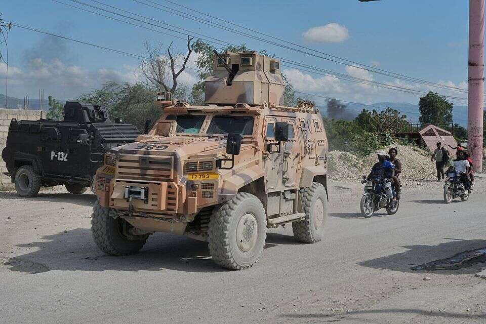 כוחות במהלך המבצע לשחרור חטופים בהאיטי , איי.פי