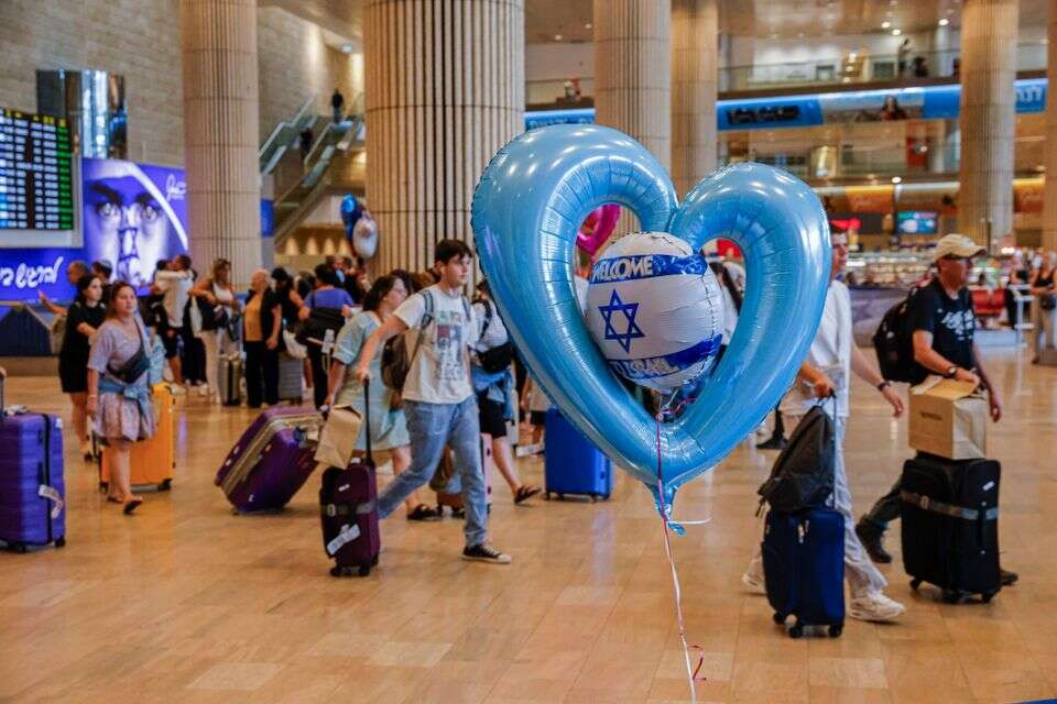 זינוק של 260% בנתב"ג: הישראלים נוהרים ארצה לבחירות , זכויות צילום יהושע יוסף ©
