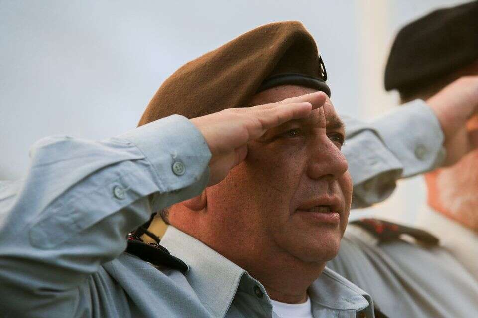 גדי איזנקוט , אורן בן חקון
