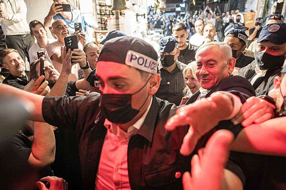 מדלת לדלת - בנימין נתניהו , אורן בן חקון