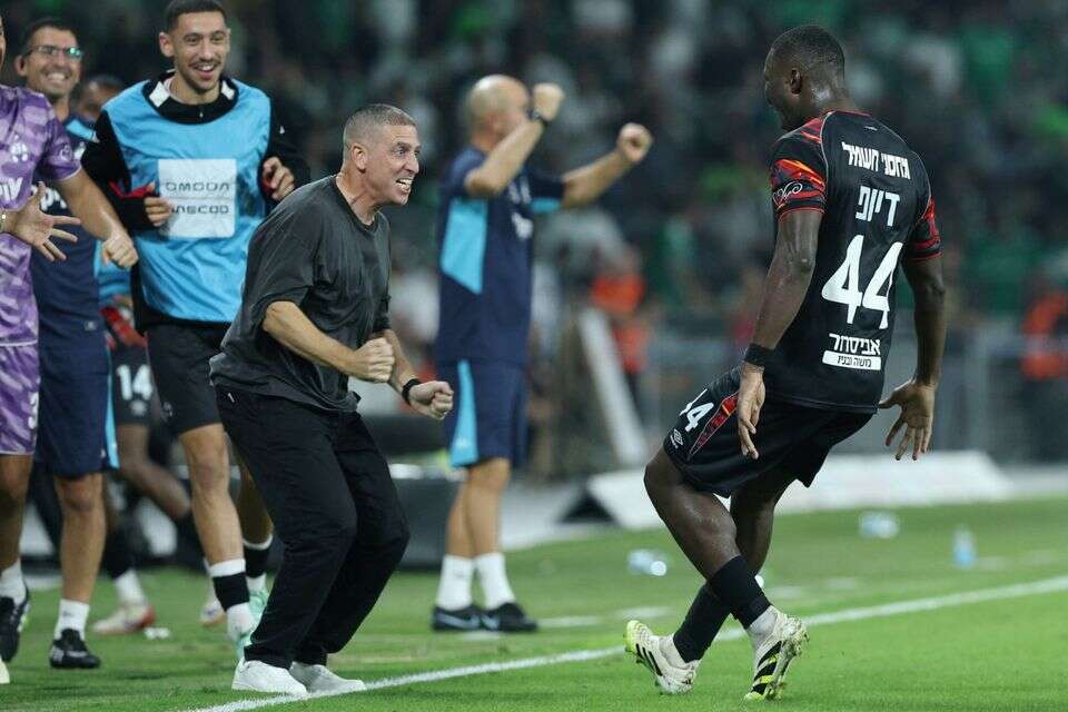 ג'יבריל דיופ חוגג עם רן קוז'וך , אלן שיבר