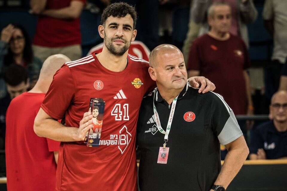 סתיו שחם ותומר גינת , אלן שיבר