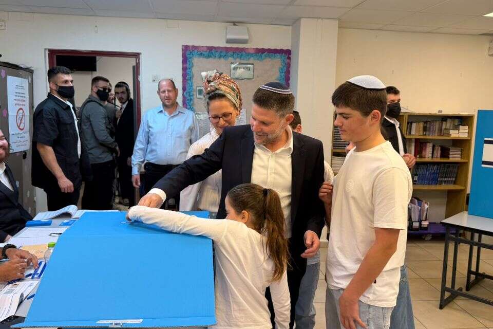 בצלאל סמוטריץ' בקלפי , דוברות הציונות הדתית