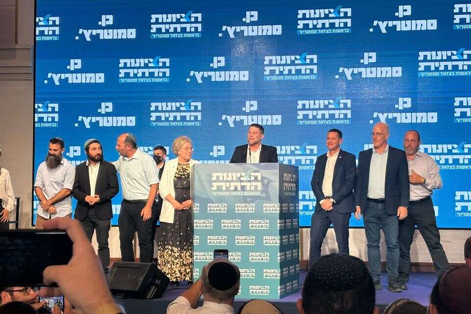 סמוטריץ': "זריקת קולות בימין פגעה בנו, מזהירים מנסיגה" , .