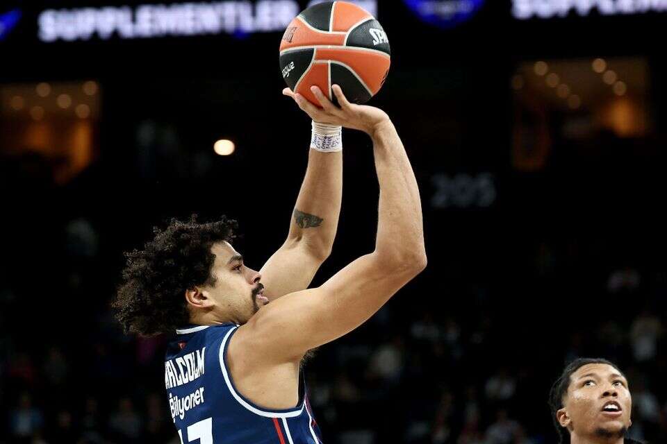 קולין מלקולם , Anadolu Efes SK