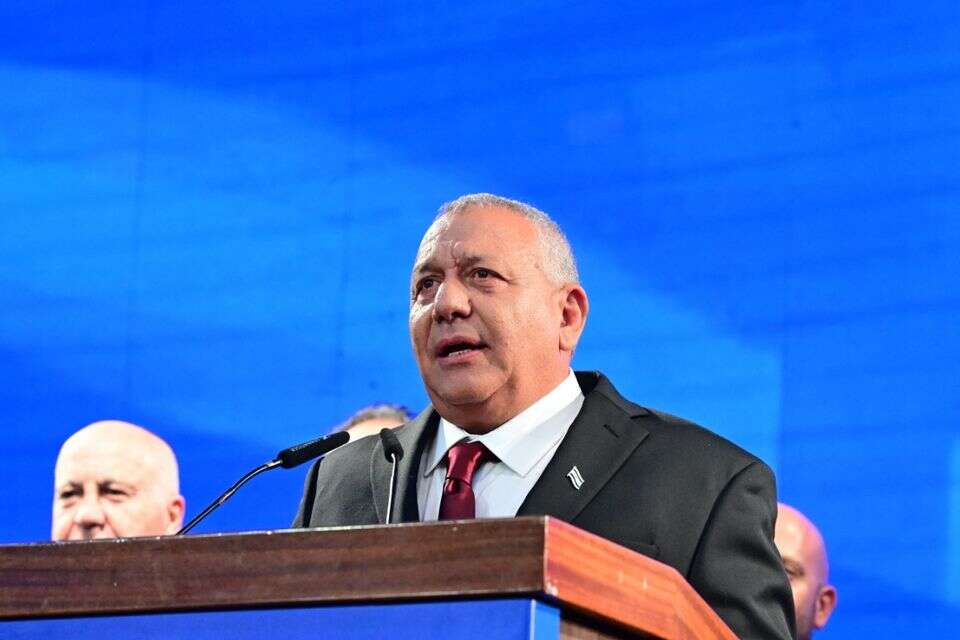 איזנקוט , יוסי זליגר