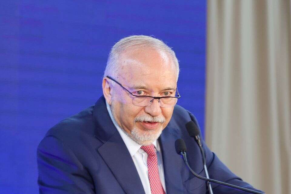 ליברמן , .