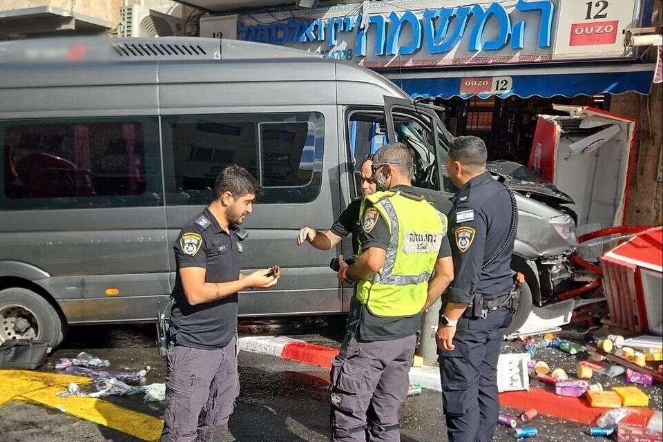 זירת התאונה ברחוב אגריפס , דוברות המשטרה