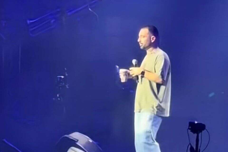 עומר אדם בהופעה בלוס אנג'לס , צילום מסך